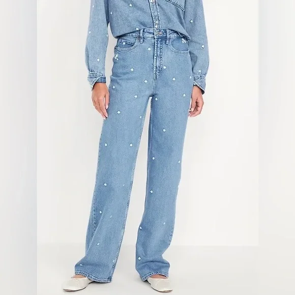 Old Navy Extra High-Waisted Sky-Hi Wide Leg Jeans – Daisy Embroidery size 4 - Picture 2 of 6